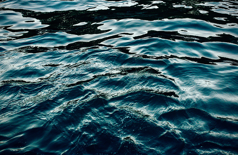 weblarge PNG-Blue Water
